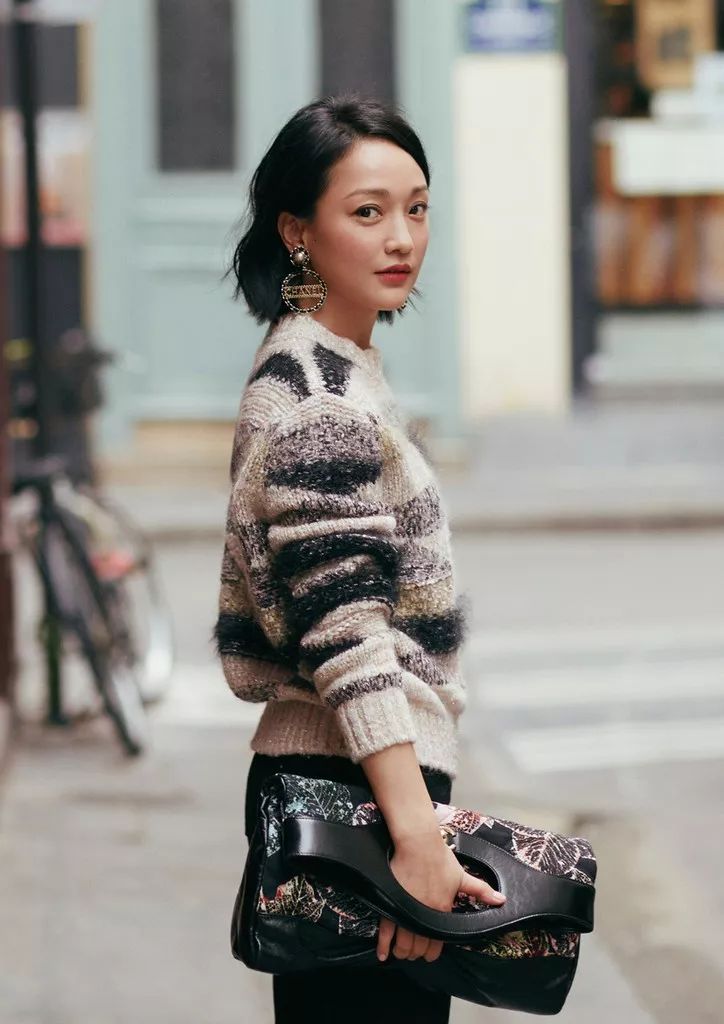 当代女生包包一般多少钱,女子买名牌包完整版