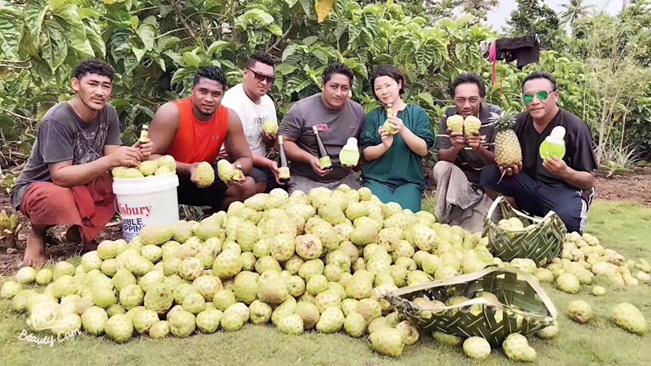 她去了100多个国家游玩，结果玩着玩着变成亿万富翁