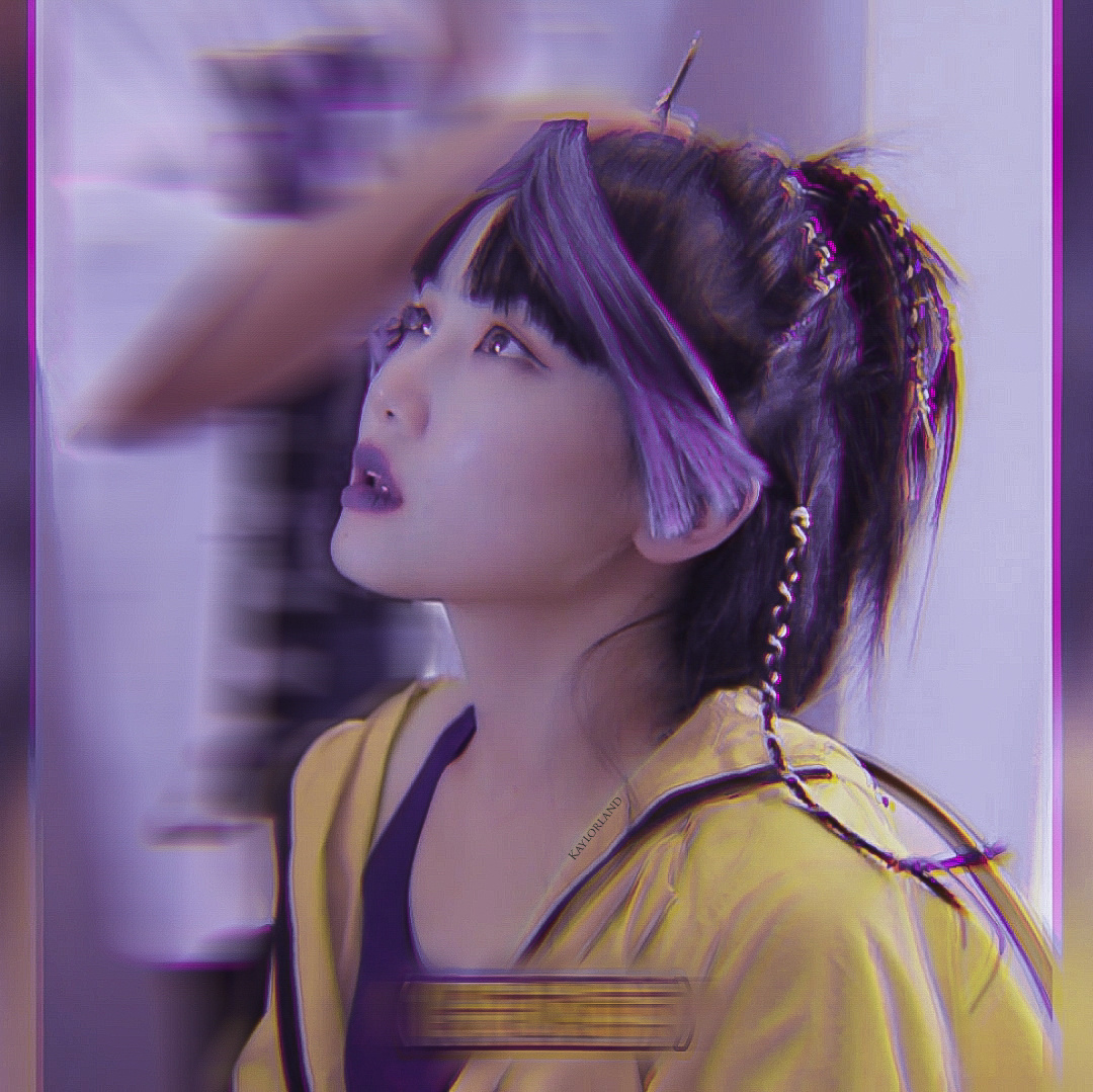 黄龄穿搭机能风衣,lisa黄龄穿搭