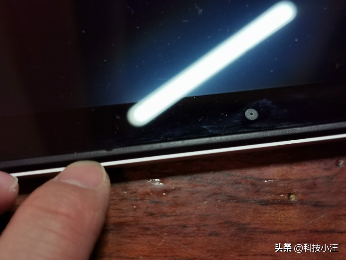 小米笔记本屏幕黑屏修复方法,小米笔记本屏幕阴影一半黑屏