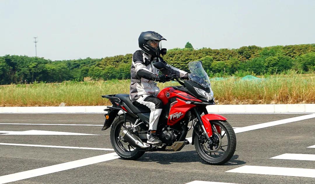 胖虎试驾：新大洲本田CBF190X终于不再是街车换壳了