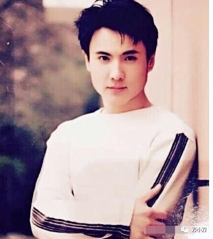 沈腾电影路演白敬亭,沈腾卖瓜完整版