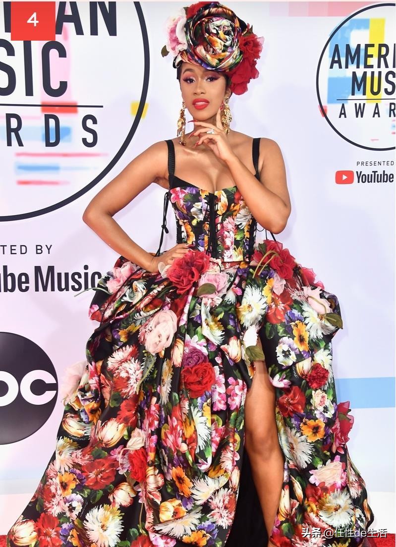 十大全球带货女王榜单，蕾哈娜居然才第九？