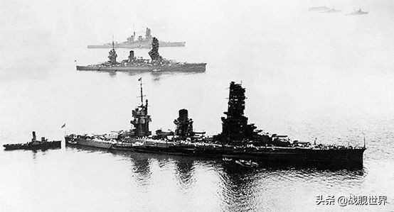 这简直就是危楼！“高耸入云”的舰桥不忍直视