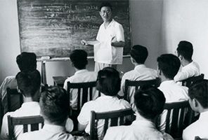 中国数学之父华罗庚考博士,现代数学之父华罗庚图片和简介