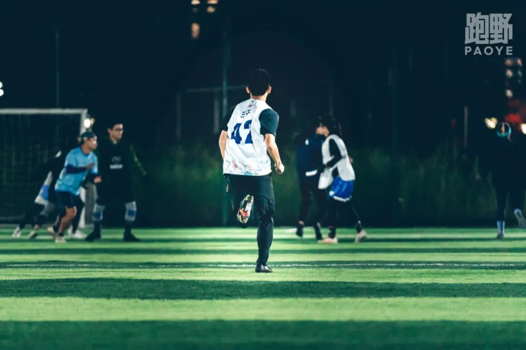 飞盘温州市民的新宠,运动魔法飞盘