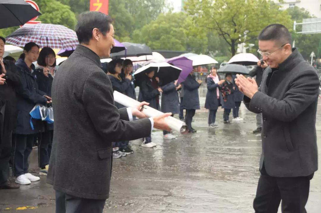 葛洲坝中学,迁新校区了!