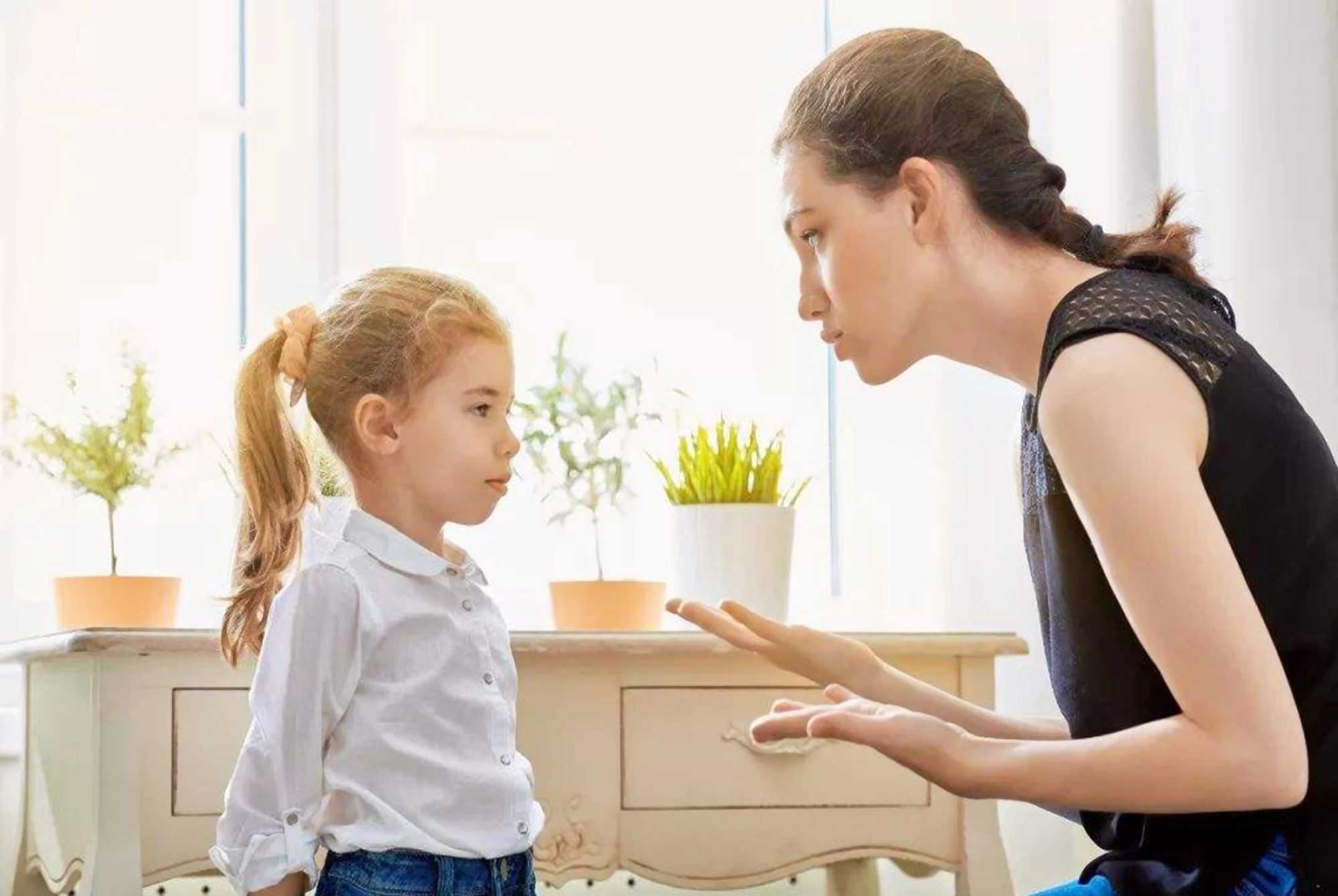 如何解决孩子在幼儿园拉臭臭,为啥孩子不在幼儿园拉臭臭