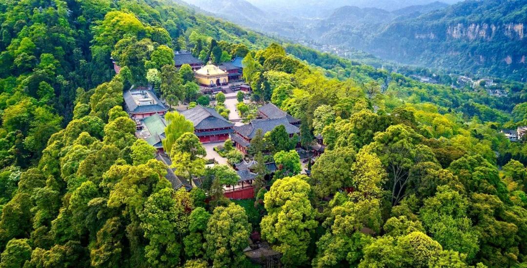 四川普贤菩萨攻略,四川峨眉山普贤菩萨最灵的寺庙