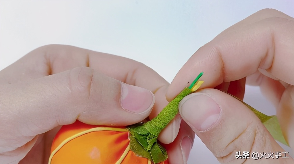 创意气球手工简单做法,长气球做南瓜造型