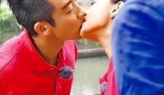 杨颖郑恺现在的友谊,杨颖郑恺到底在一起没有