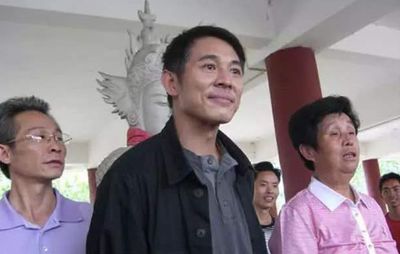 甄子丹李连杰历史对决视频,甄子丹与李连杰身体差距很大