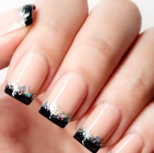 有一种颜色叫blackpink,blackpink黑色火焰美甲