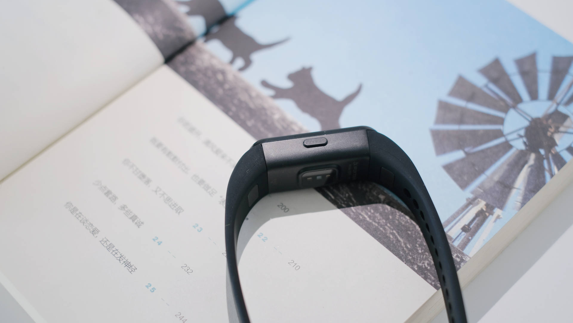 讯飞腕式录音笔r1评测,讯飞腕式录音笔R1