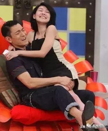 小S最近的牛仔穿搭,小s最近穿搭阔腿裤