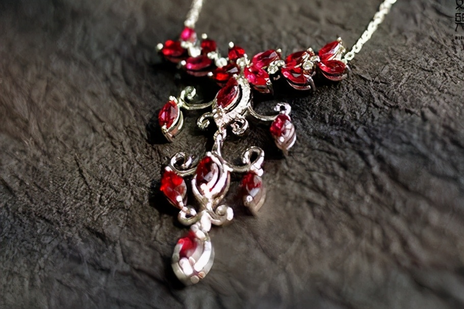 红尖晶石属性,红色尖晶石是宝石吗