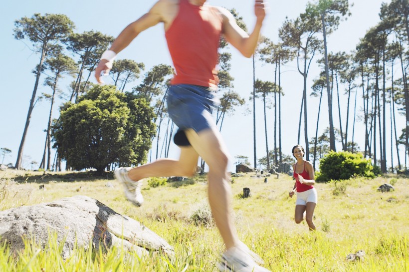 跑步是强身健体和解压最好的运动,坚持跑步运动对身体有什么好处