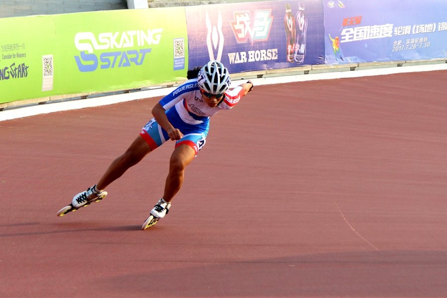 轮滑场地需要什么物料,轮滑要选一样的轮吗