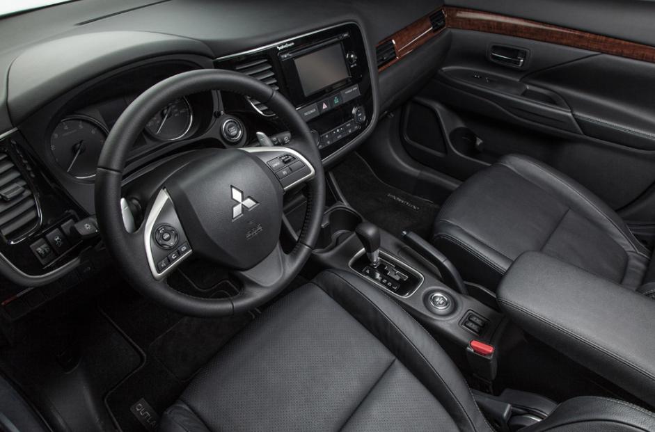 领克凯美瑞怎么选,凯美瑞2.5和领克8选哪款