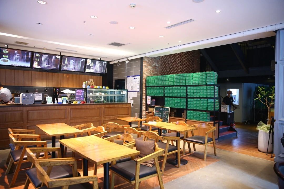 谁说疫情下，大店面不能扭亏为盈，其实就差一个好伦哥比萨小店