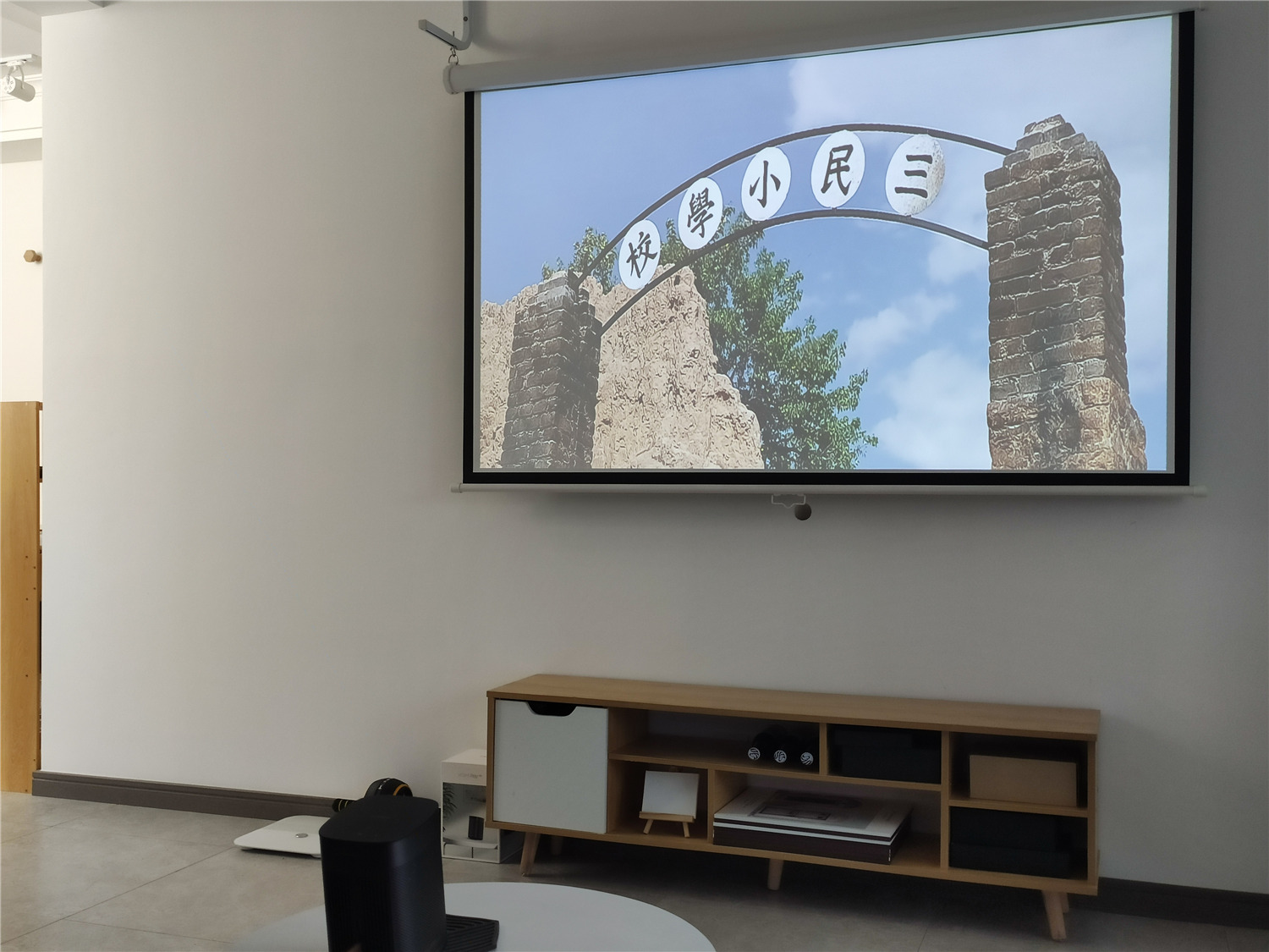 极米play超悦版真实亮度,极米newplay超悦版是真1080p吗