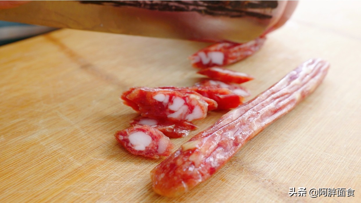 丝瓜别炒着吃了教你做蒜蓉蒸丝瓜,丝瓜学会蒸着吃