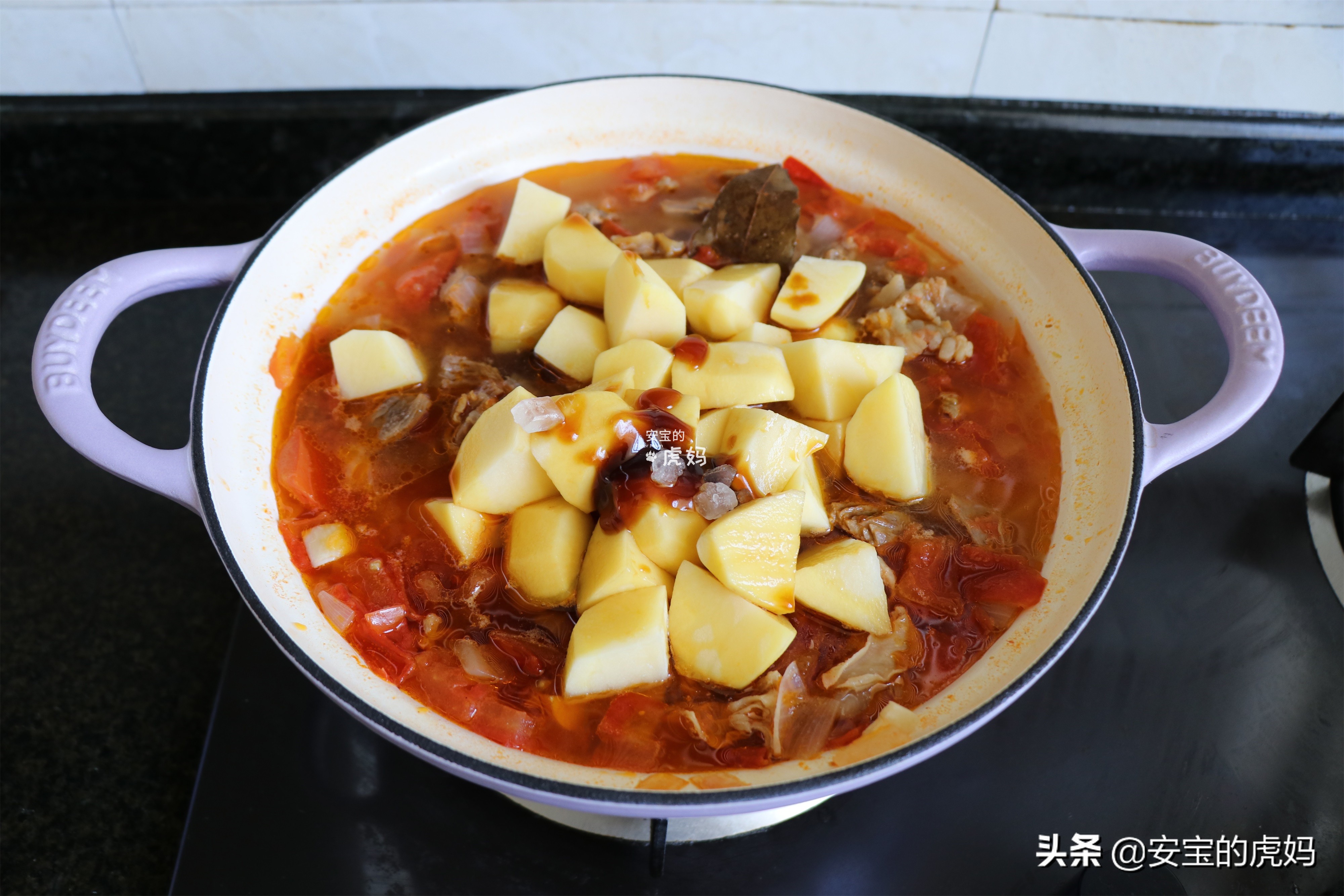 牛腩久煮不老的好方法,土豆西红柿炖牛腩怎么做好吃又烂