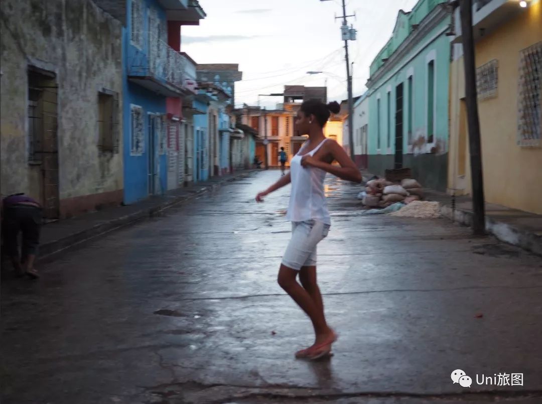 摄影虚焦拍摄技巧,如何在摄影时避免失焦