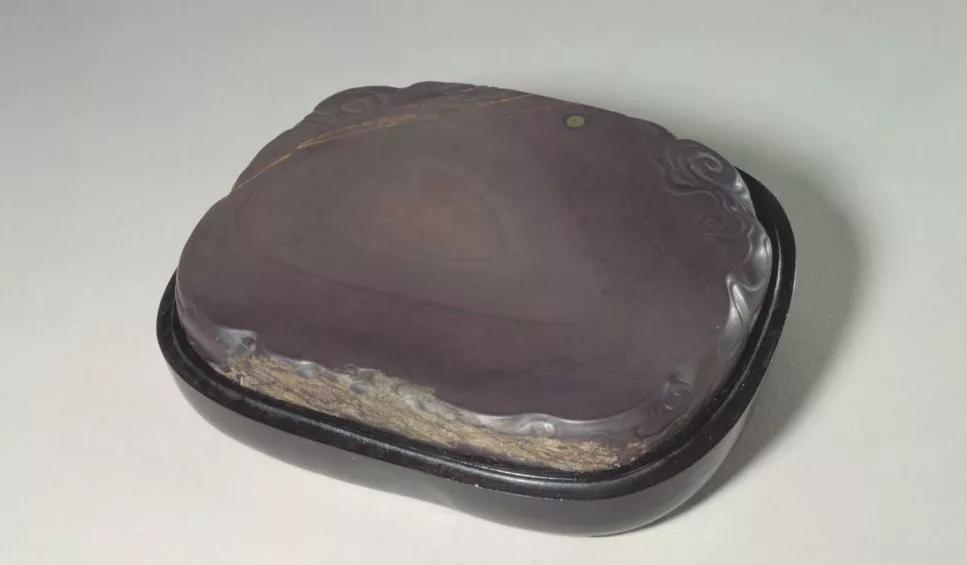 在历史上歙砚与端砚洮砚,歙砚端砚哪个值得收藏