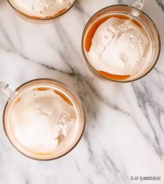 阿芙和佳朵的咖啡怎么做,阿芙佳朵必须用香草口味冰激凌吗