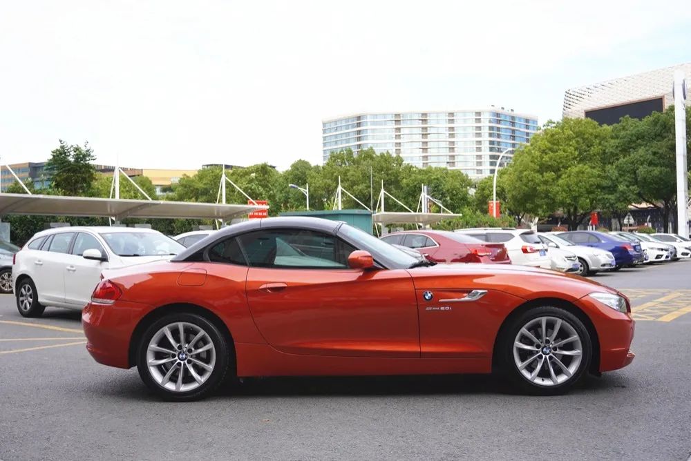 20多万买新宝马,花6万买了台敞篷宝马车