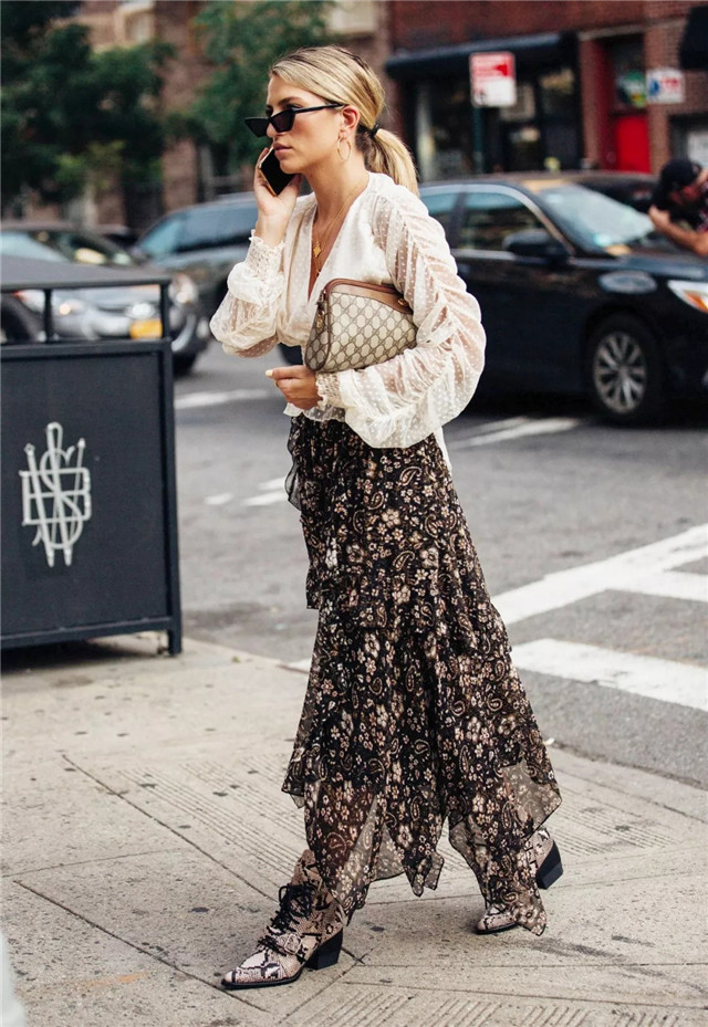 肩宽女生穿搭不要广告,肩宽胯宽女生穿衣服该注意什么