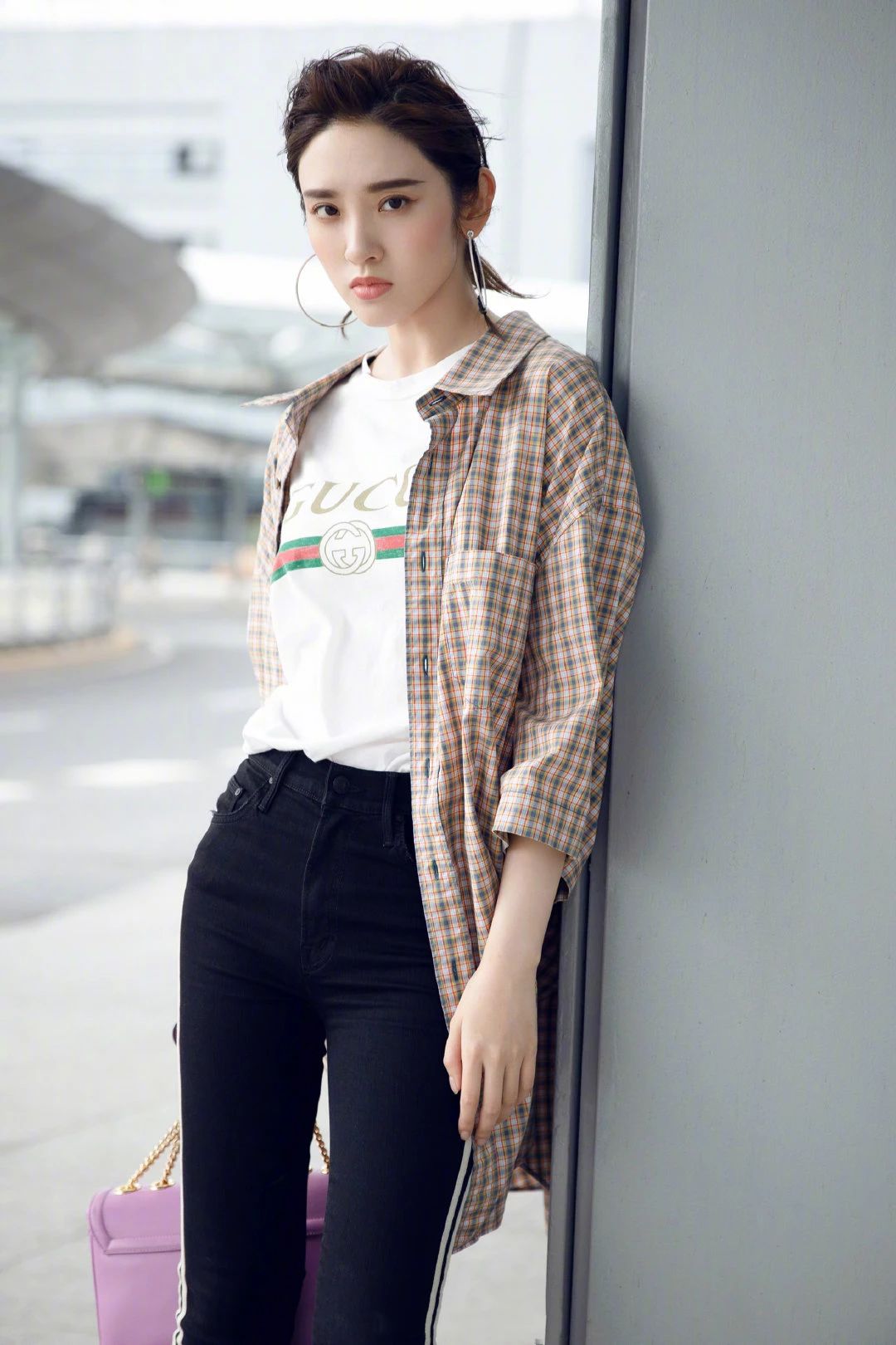 换季还不知道怎么穿?直男标配的格子衬衫,将青春感“一网打尽”