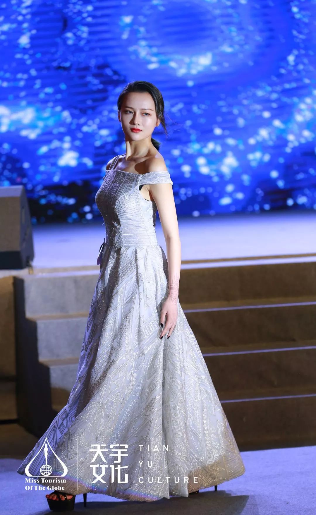 厦门分赛区复赛，导师们各出奇招抢人，黄子韬都搬出来了~