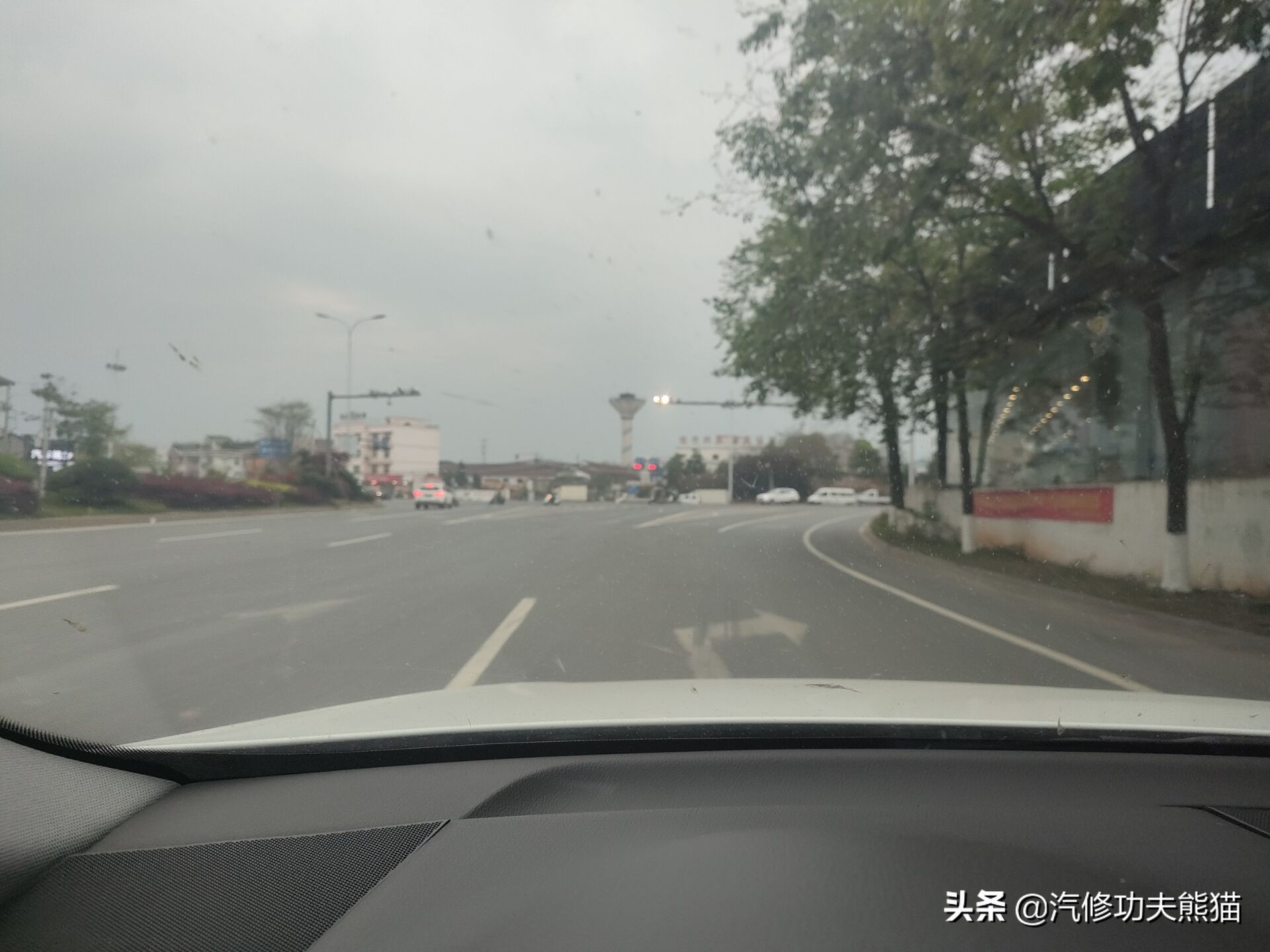 2011款奥迪q5烧机油怎么彻底解决,奥迪q5三代ea888发动机烧机油原因