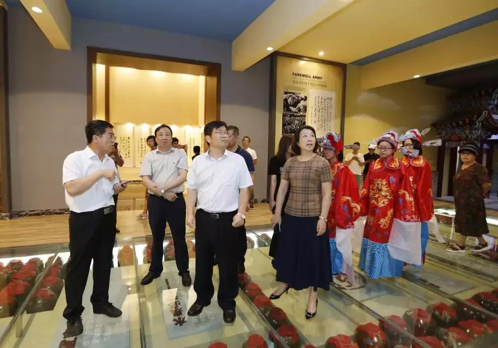 金榜题名500毫升五粮液,金榜题名酒