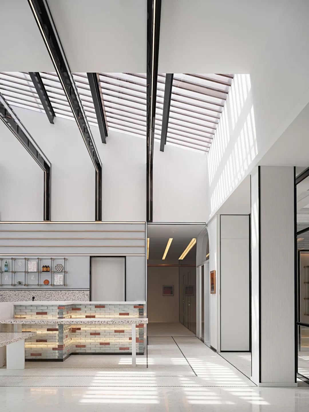 英皇艺术培训学院,英皇艺术培训学校