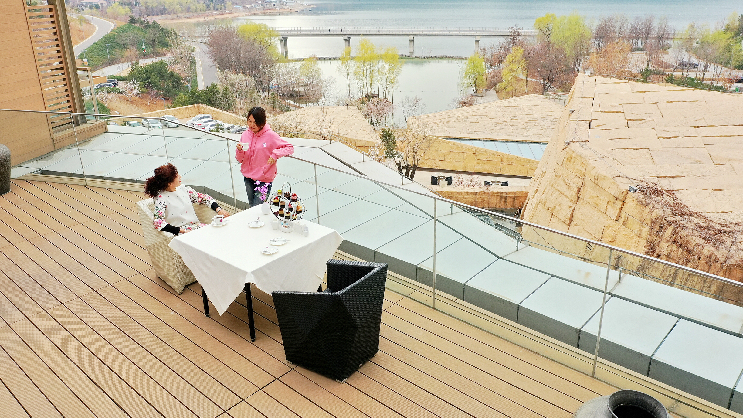 倚山傍水好地方,倚山傍水