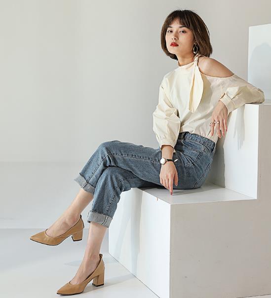 奶奶鞋怎么穿才好看 (奶奶鞋怎么穿出时尚感)