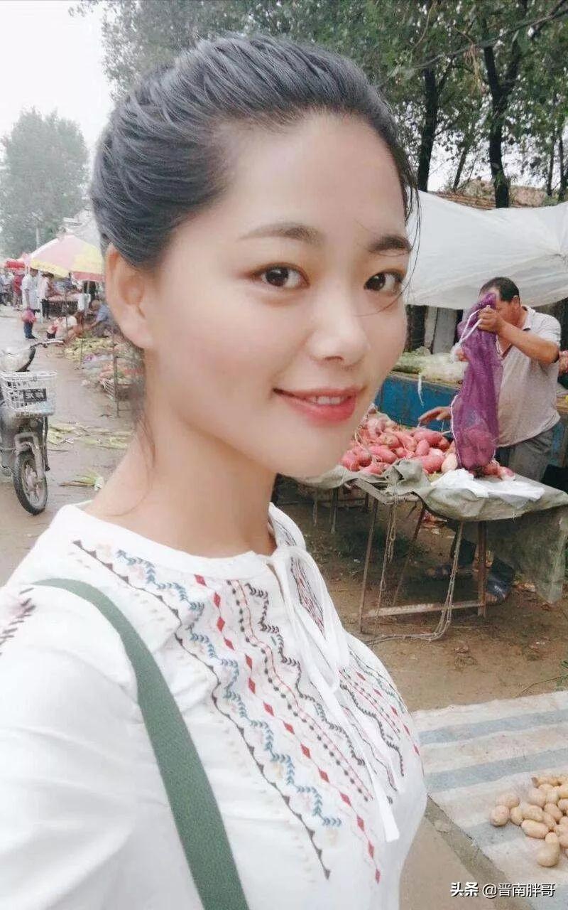 90后姑娘毕业后回乡创业办工厂，带动村民一起发家致富