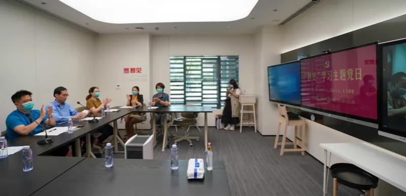 徐汇区*党**建引领助推优化营商环境，“金牌店小二”集中行动：“四史”学习源动力跑出徐汇“加速度”