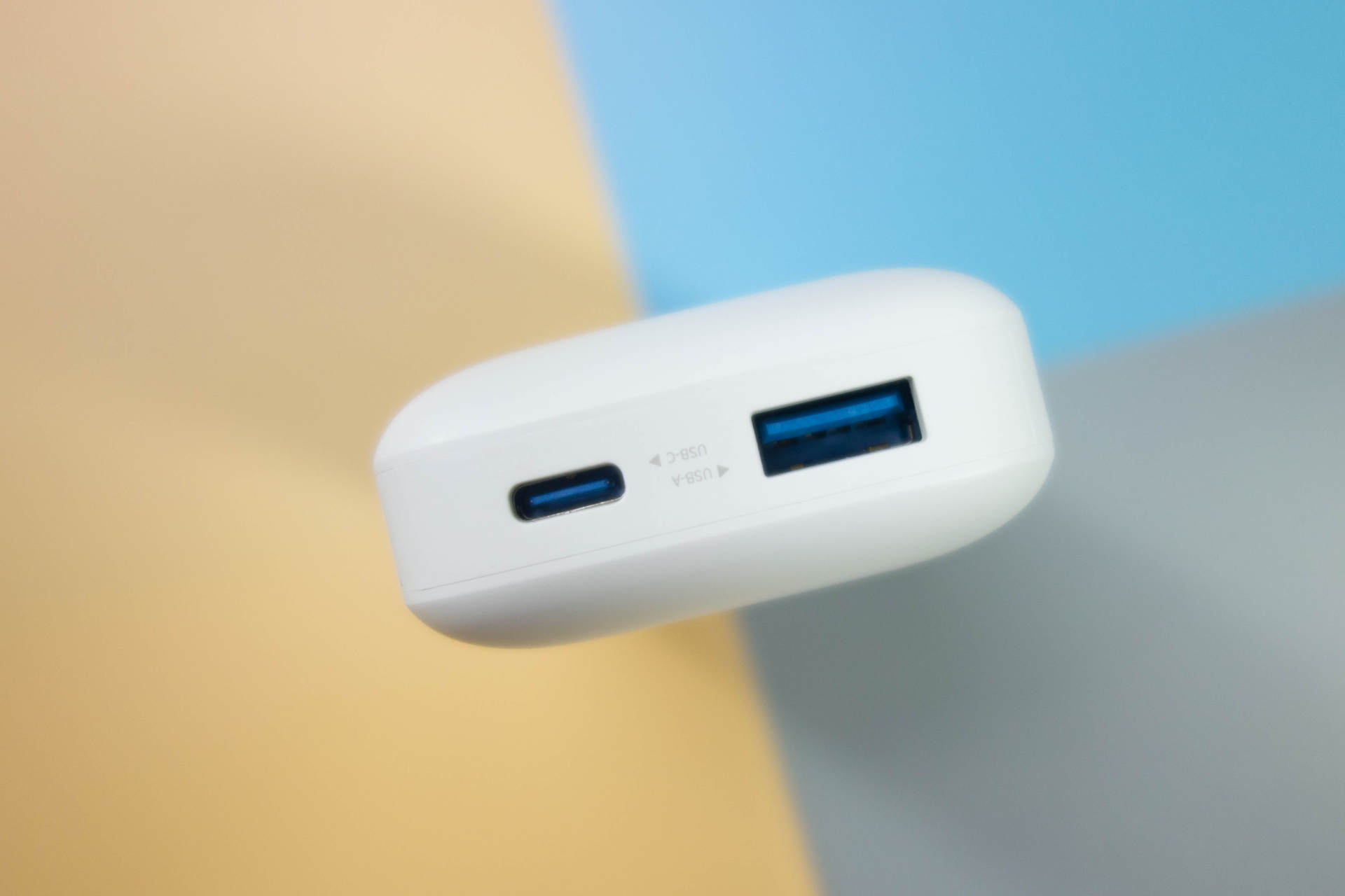 爱国者aigo充电宝,aigo爱国者充电宝10000毫安