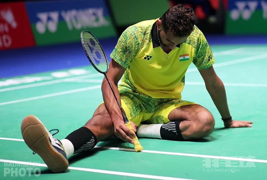 打球之后大脚趾淤血怎么回事,打球时大脚趾淤青怎么办