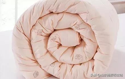 您有一张枣庄万达超市购物卡待领取！还有万味盛典狂欢美食节已经开启！超多福利惊喜都等你来揭晓