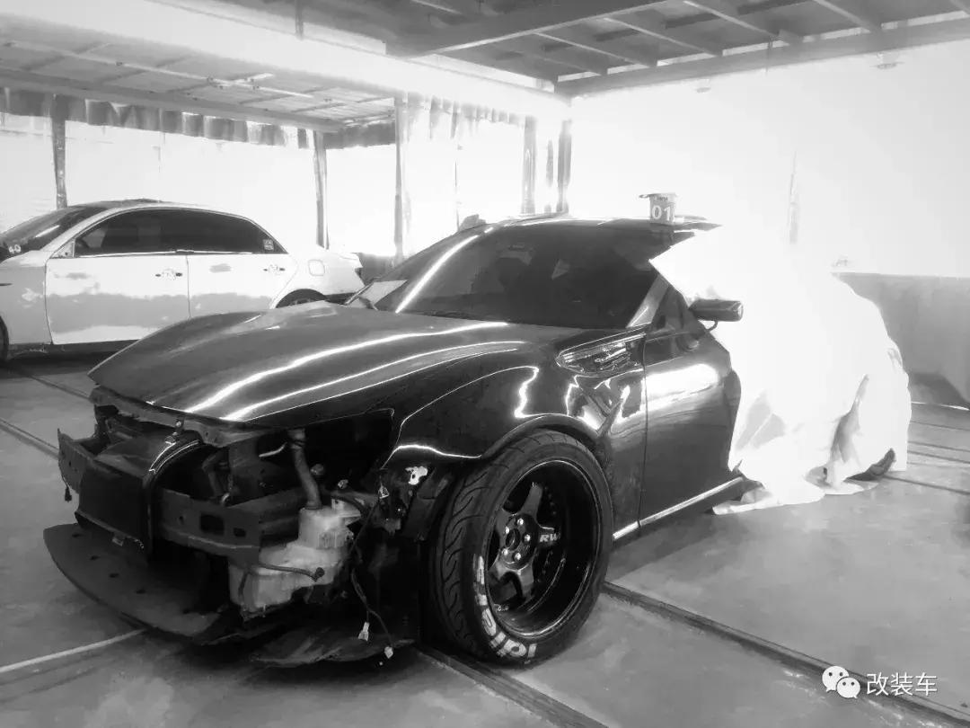 丰田86轮毂装18寸还是17寸好,丰田86加宽体