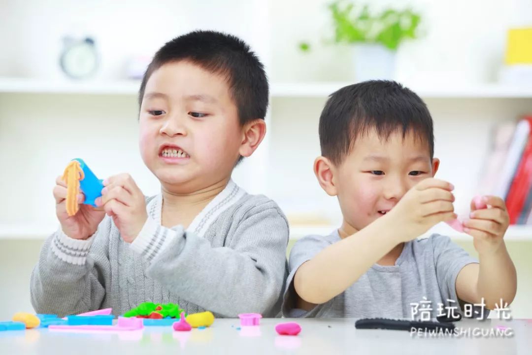 孩子太调皮捣蛋打也不奏效怎么办,调皮捣蛋小孩在学校坐不住咋办