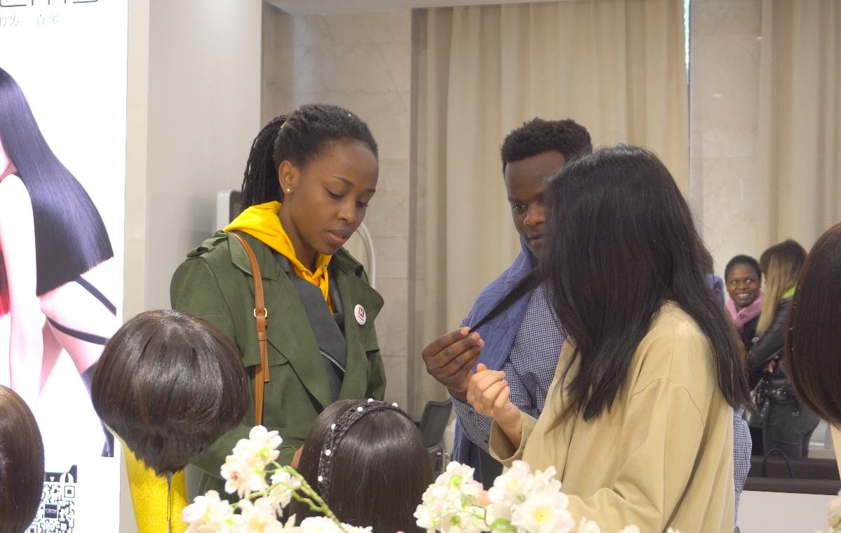 速卖通助力中国假发出海,非洲青年做代购月入3万