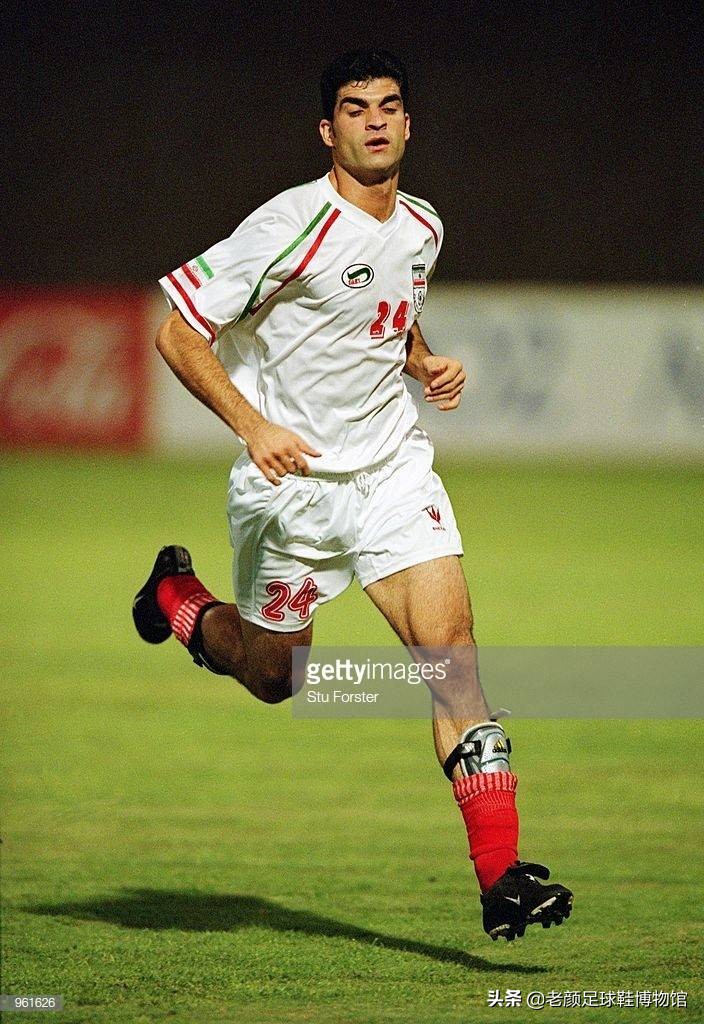 耐克宣传片国足剪辑,耐克足球广告贫民窟