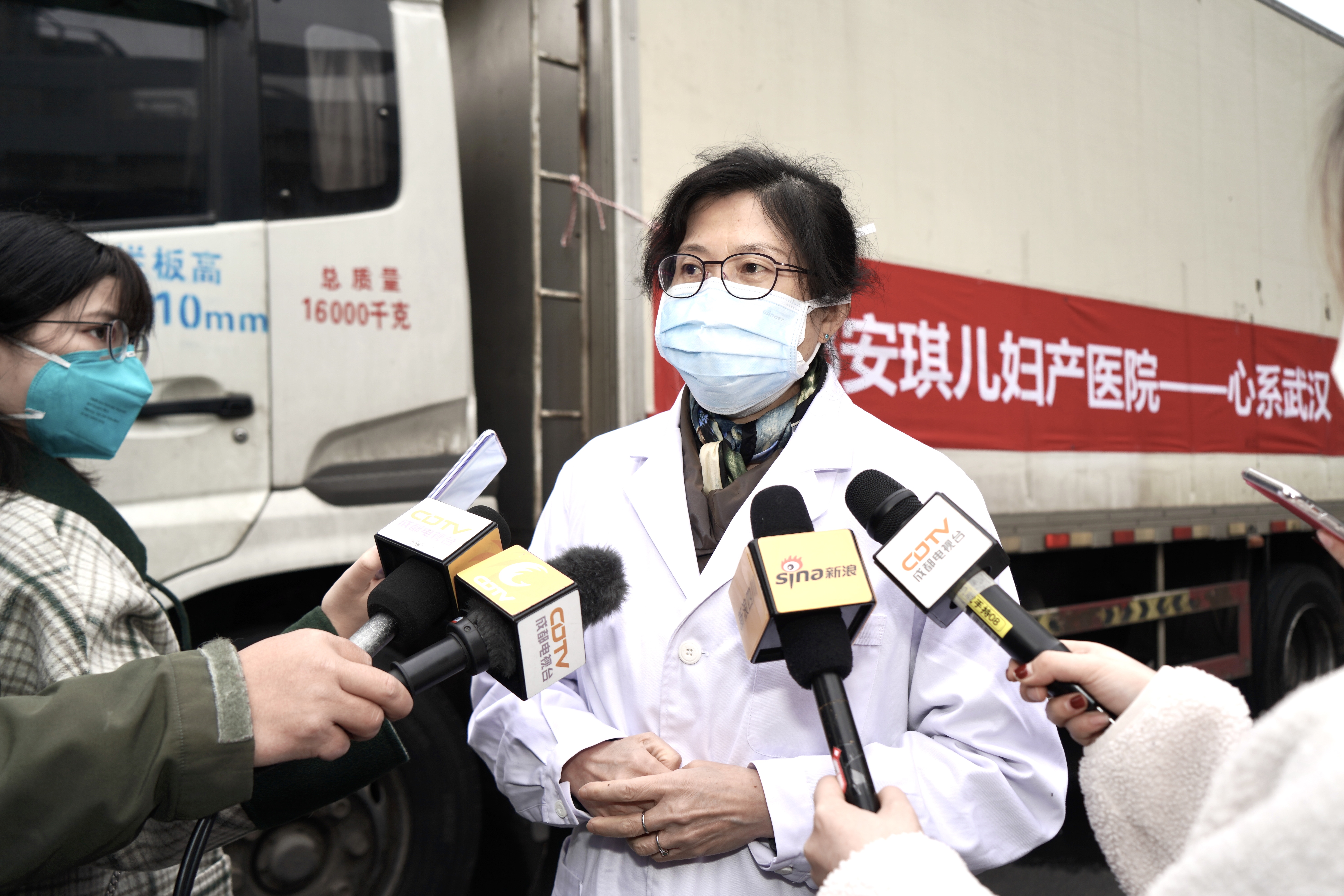 酸辣家乡味！安琪儿医疗控股集团暖心“川味”驰援战“疫”