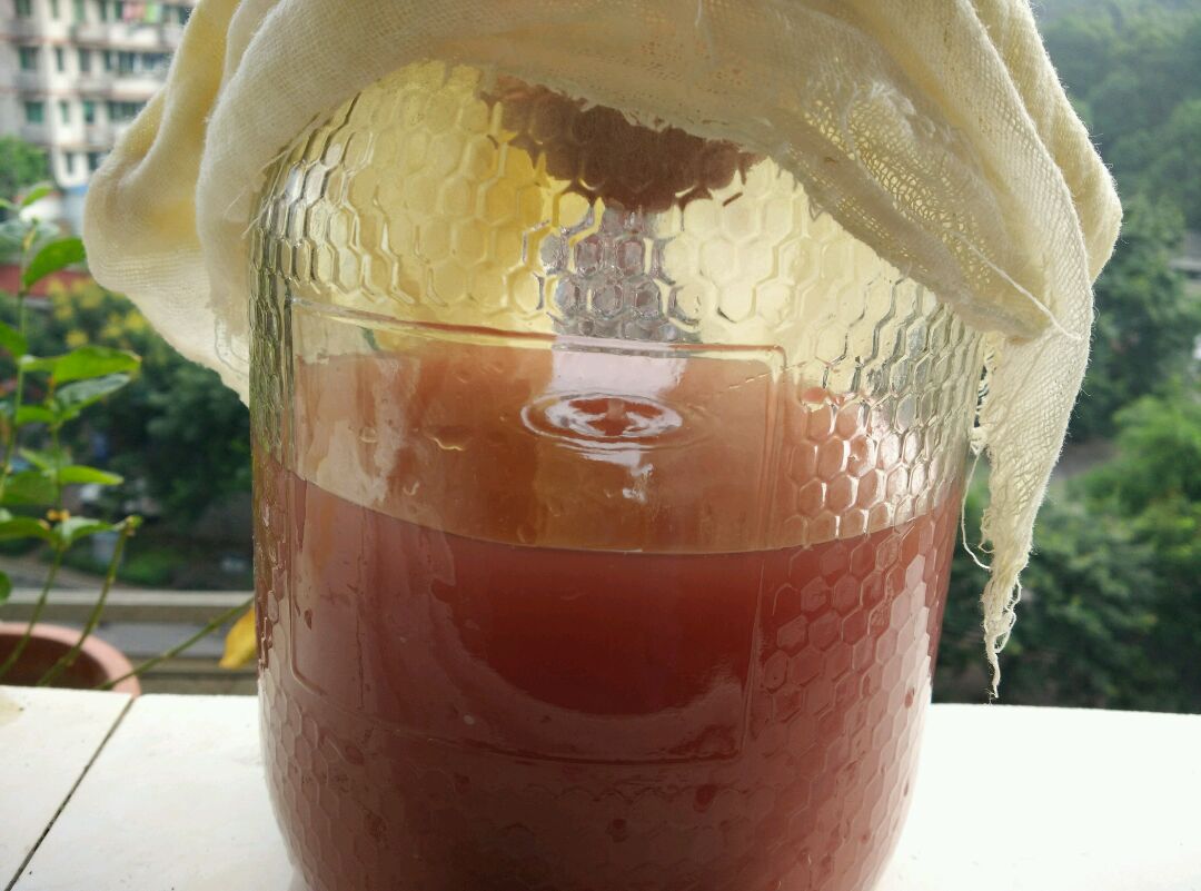 自己在家自制葡萄酒怎么做,在家自制葡萄酒有什么功效